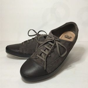 Clarks Women’s Lorry Grace Suede Sneakers Size 10 NWOB